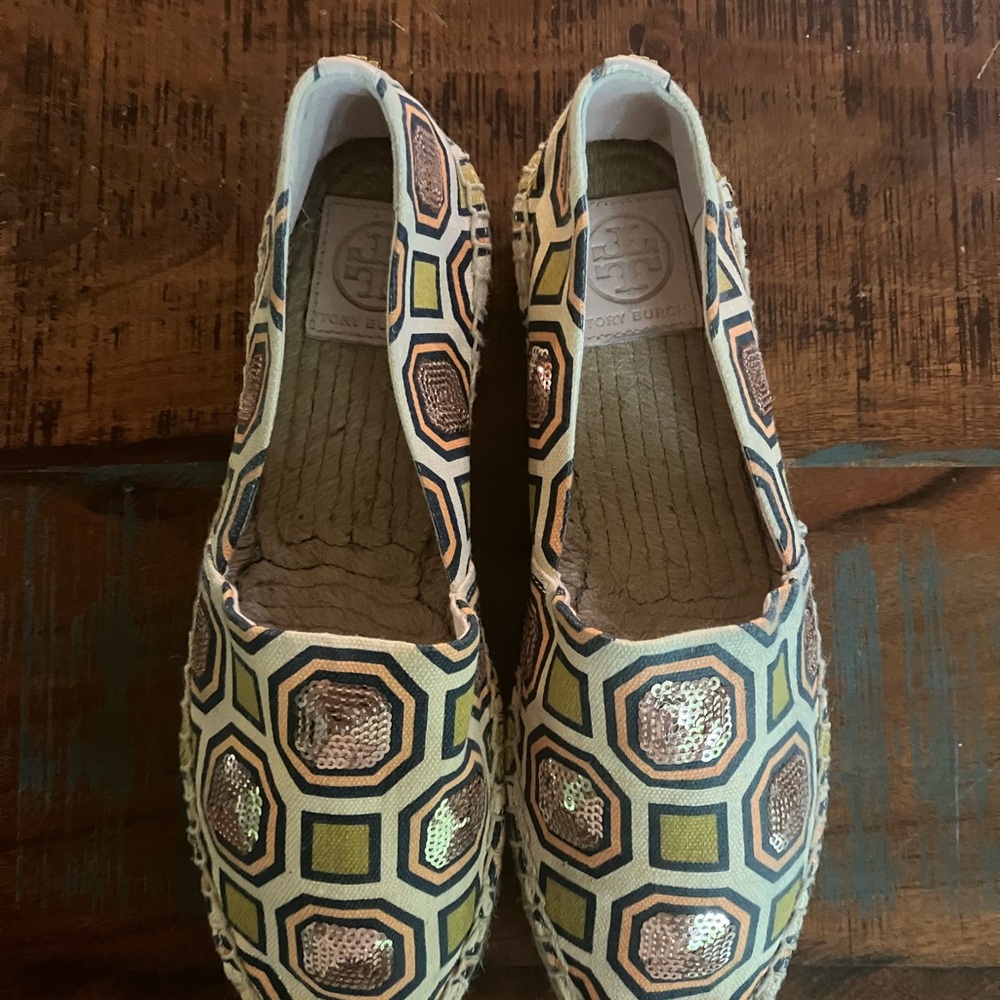Tory Burch Cecily Embellished Espadrille Slip On Flats Size 7 Gold Sequins EUC